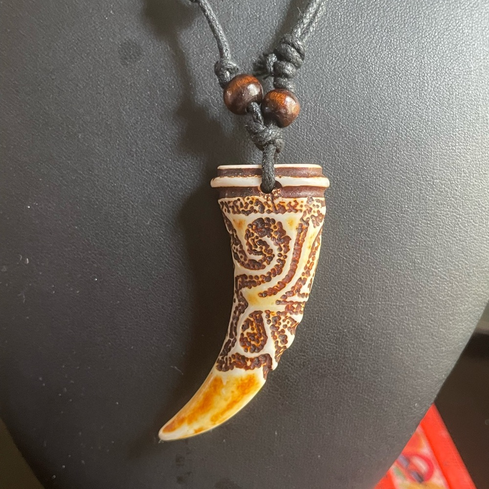 Wolf tooth necklace